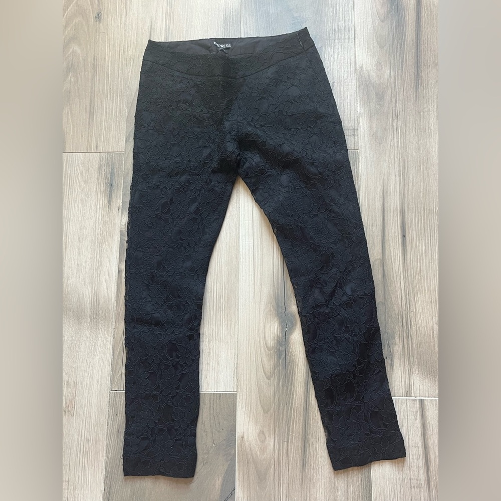 Express lace dress pant size 2R.
